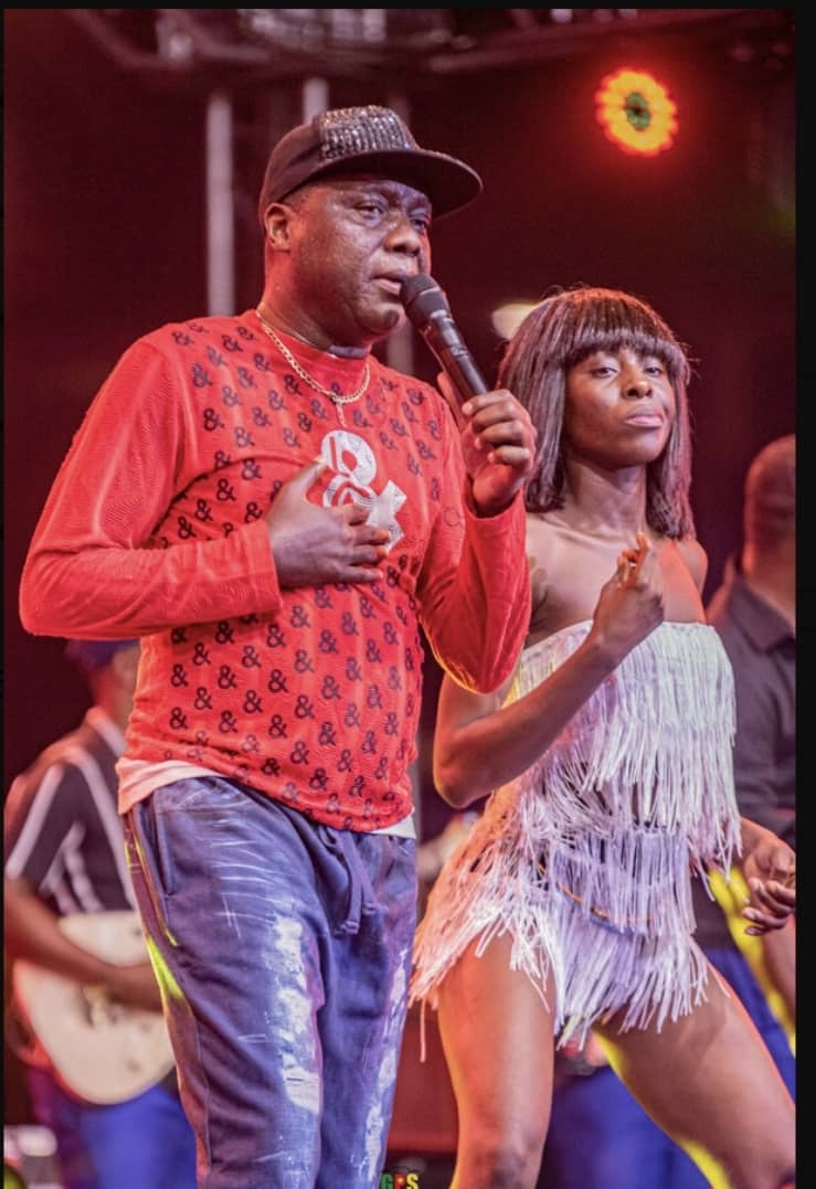 Marché artisanal traditionnel